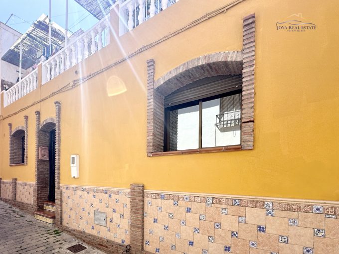 Casa adosada en el centro histórico de Almuñécar